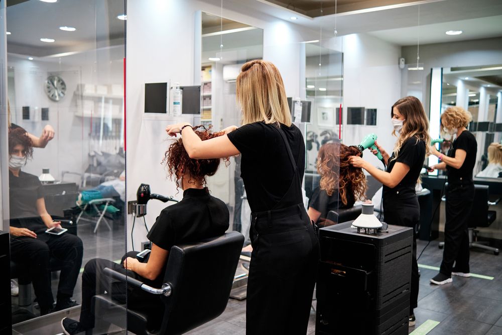 The 5 Best (& 5 Worst) Things To Show On Salon TVs